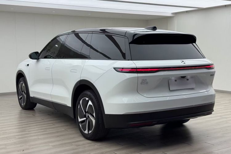 蔚来ES8 2024款 75kWh车身外观4