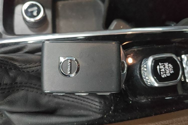 沃尔沃S90 2020款 T5 智逸豪华版中控内饰7001