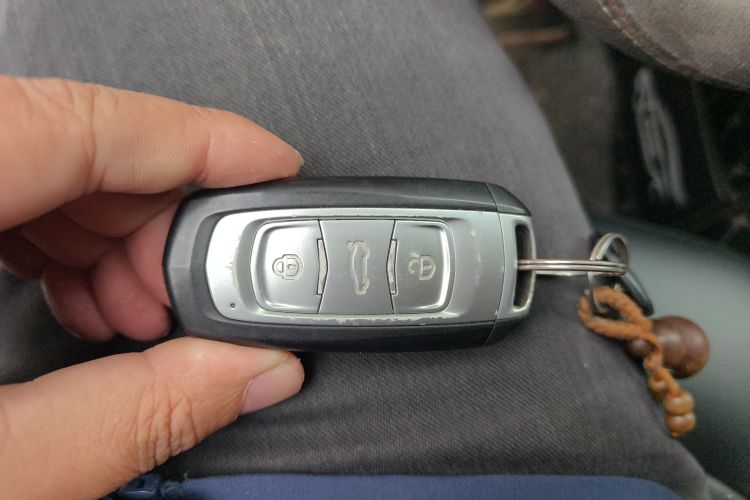 吉利汽车 博越 2020款 1.8TD DCT两驱智联型4G互联版中控内饰11