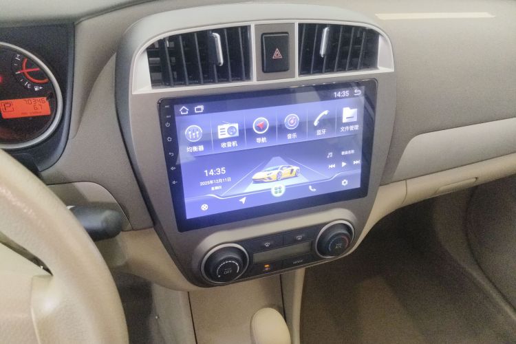 日产 轩逸 2018款 经典 1.6XE CVT舒适版中控内饰16