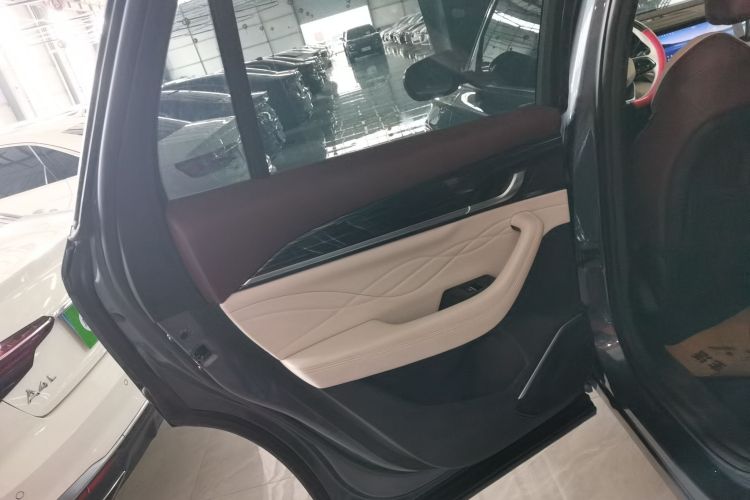 吉利汽车 星越L 2021款 2.0TD DCT EVO两驱尊贵型中控内饰49