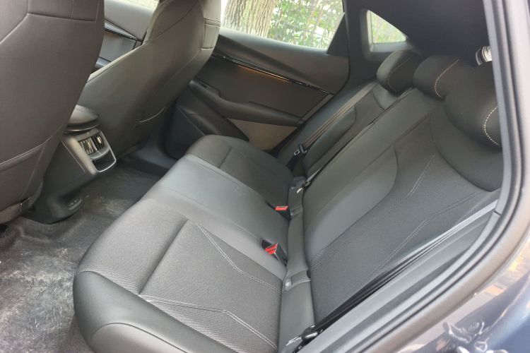 大众 ID.UNYX 与众 2025款 Pure中控内饰7004