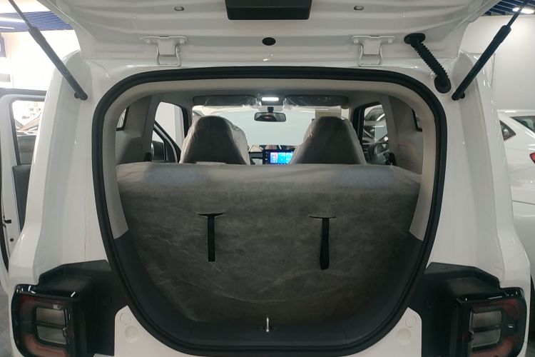 吉利银河 2024款 熊猫mini 200km 耐力熊机舱底盘23