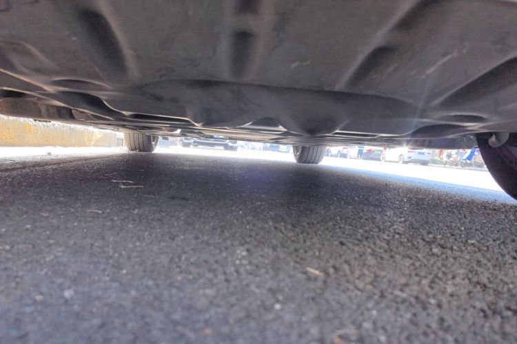 宝马5系 2017款 525Li 豪华设计套装局部细节9008