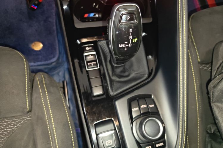 宝马X2(进口) 2018款 sDrive25i 尊享型M越野套装 国V局部细节18