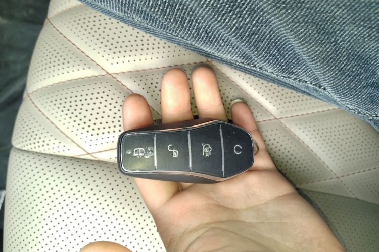 比亚迪 海豚 2023款 420km 时尚版中控内饰11