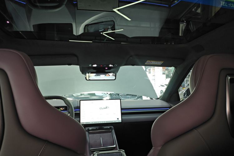 小鹏P7 2025款 750 四驱高性能 Ultra局部细节22