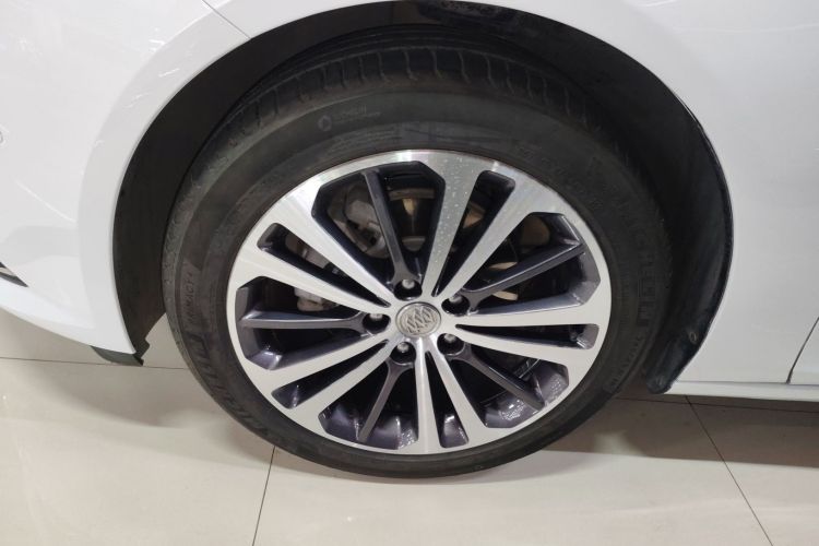 别克 君威 2017款 28T 尊贵型车身外观6004