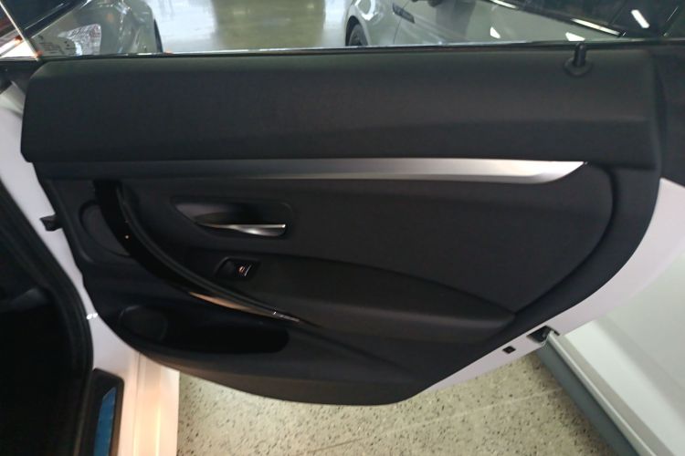 宝马3系GT 2019款 320i M运动套装中控内饰7006