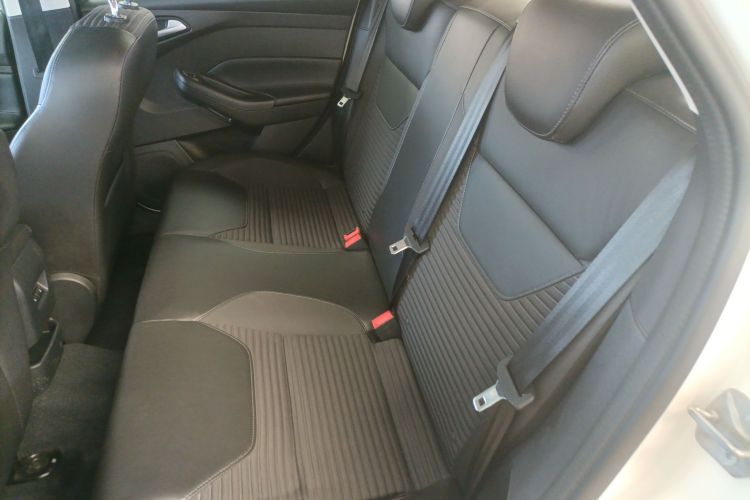 福特 福克斯 2018款 两厢经典 EcoBoost 180 自动精英型中控内饰7004