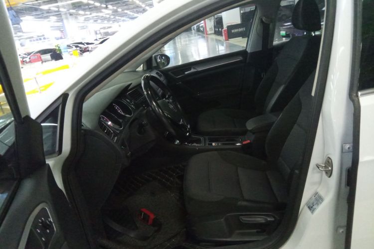 大众 高尔夫 2019款 280TSI DSG舒适型 国V局部细节19