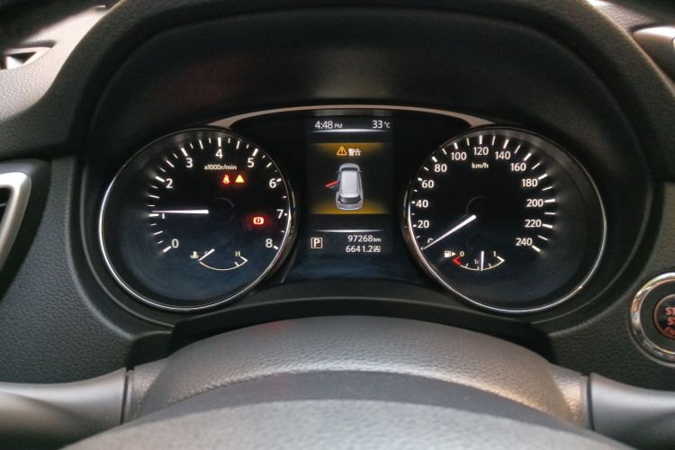 日产 奇骏 2015款 2.5L CVT领先MAX版 4WD局部细节14