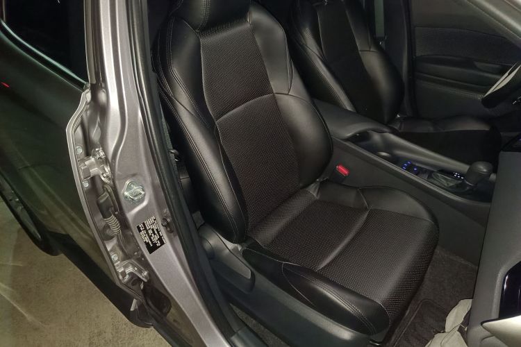 丰田 奕泽IZOA 2022款 2.0L 奕行版局部细节41