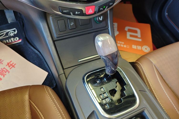 比亚迪S7 2016款 2.0T 自动尊贵型Plus局部细节18