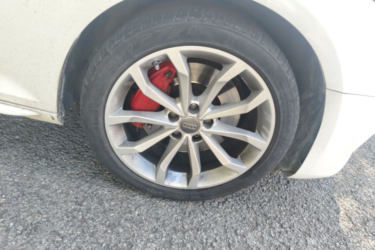 奥迪A4L 2018款 30周年年型 45 TFSI quattro 个性运动版车身外观6002