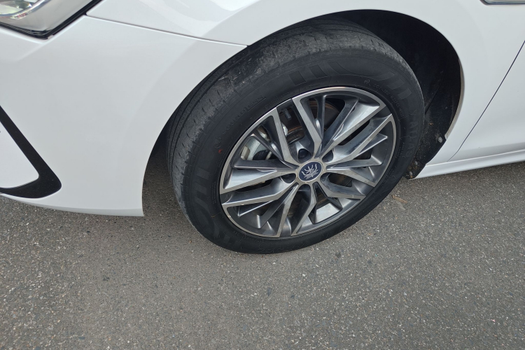 比亚迪 秦PLUS 2021款 EV 500KM 豪华型车身外观6007