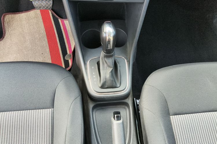 大众 Polo 2016款 1.4L 自动风尚型局部细节18