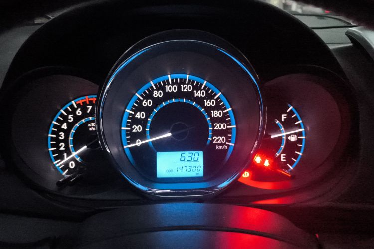 丰田 威驰 2014款 1.3L 手动型尚版中控内饰14