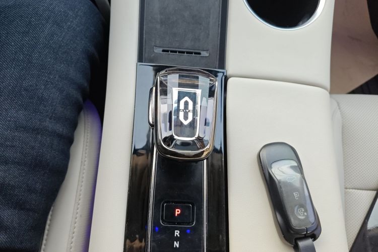 鸿蒙智行 问界M5 2022款 增程四驱旗舰版局部细节18