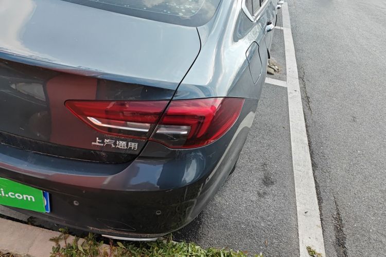 别克 君威 2019款 20T 豪华型 国VI车身外观9