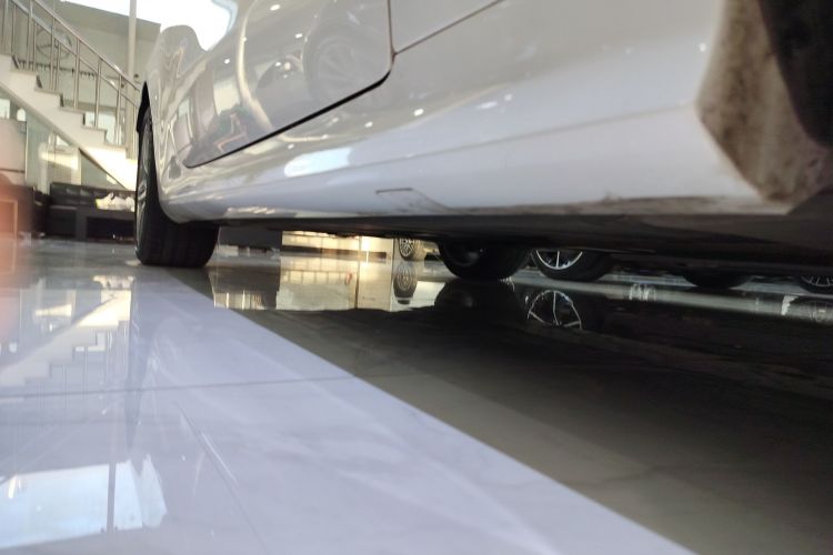 奔驰E级(进口) 2020款 E 260 4MATIC 轿跑车局部细节9001