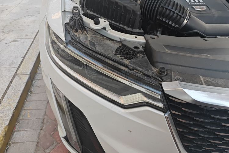 凯迪拉克XT6 2020款 28T 六座豪华型车身外观8