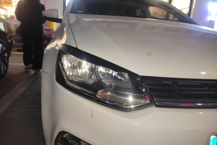 大众 Polo 2014款 1.6L 手动舒适版车身外观8