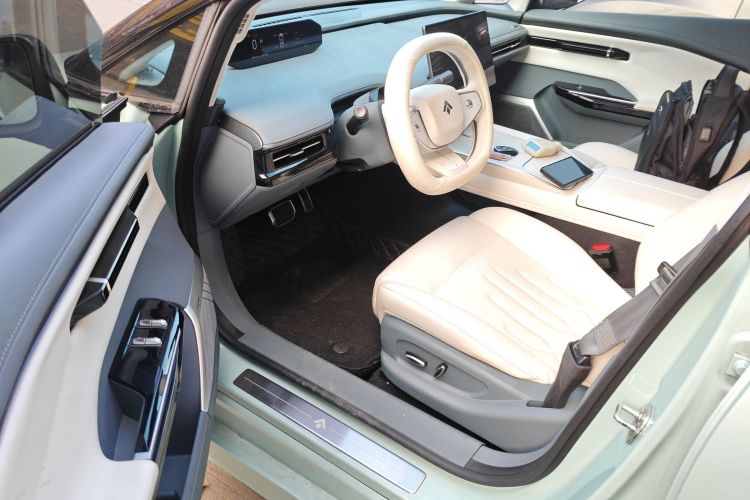 昊铂GT 2023款 560后驱科技版中控内饰7003