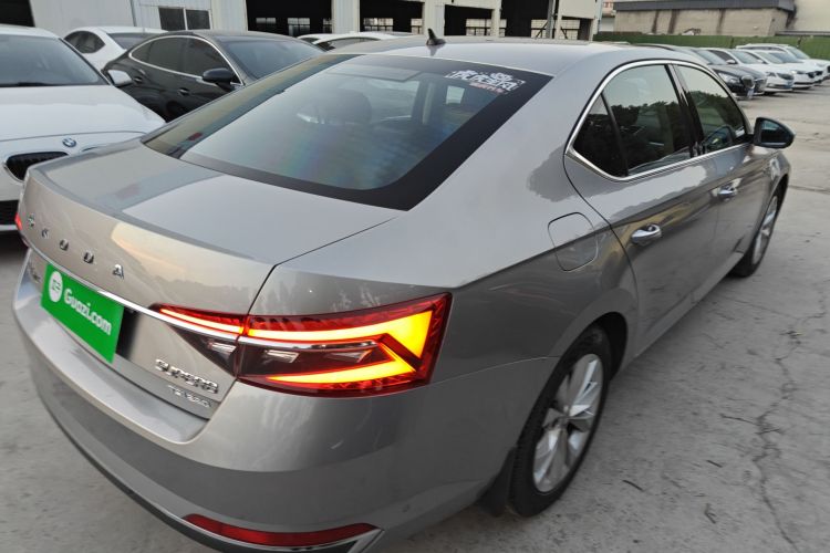 斯柯达 速派 2019款 TSI280 DSG舒适版车身外观7