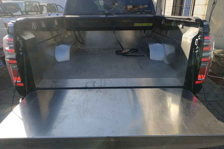 长城 炮 2023款 2.0T乘用版自动柴油四驱尊享型GW4D20M局部细节23