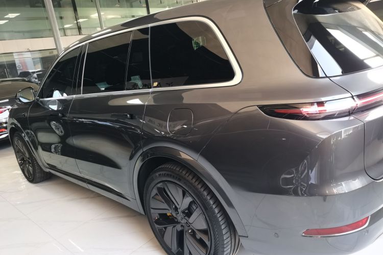 理想汽车 理想L9 2023款 Pro车身外观4