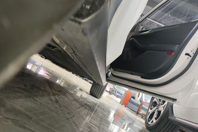 福特 福克斯 2021款 猎装版 EcoBoost 180 自动猎潮型局部细节9001