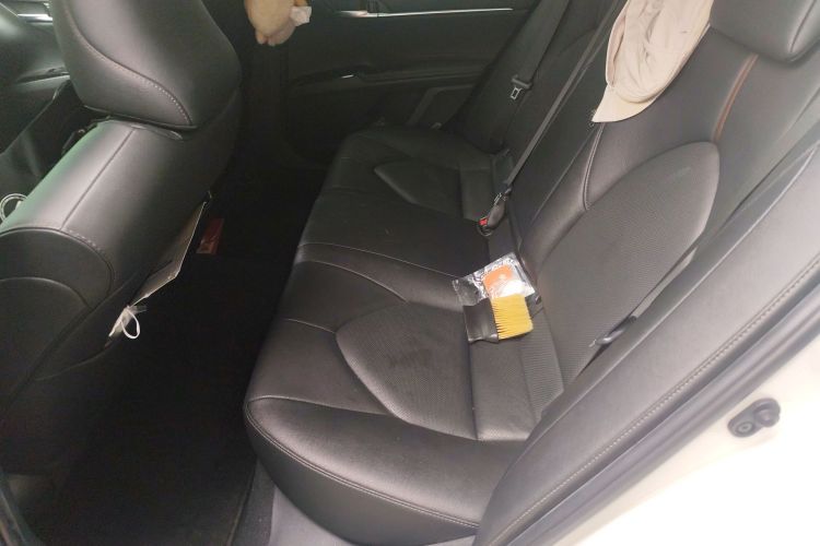 丰田 凯美瑞 2021款 2.0G 豪华版中控内饰21