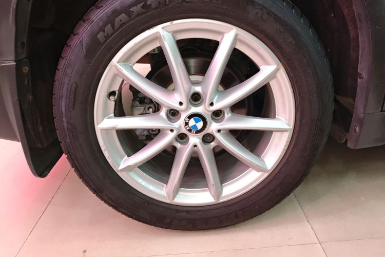 宝马X1 2018款 sDrive18Li 时尚型车身外观6008