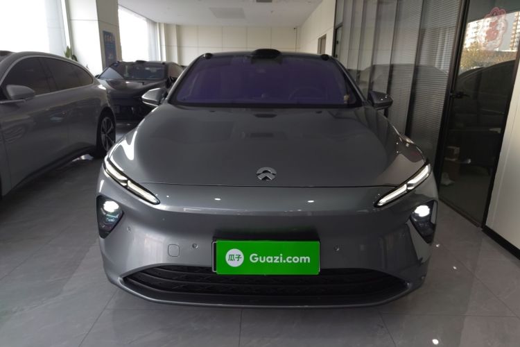 蔚来ET7 2024款 100kWh 行政签名版车身外观2