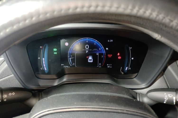 丰田 卡罗拉锐放 2023款 2.0L 先锋版中控内饰14