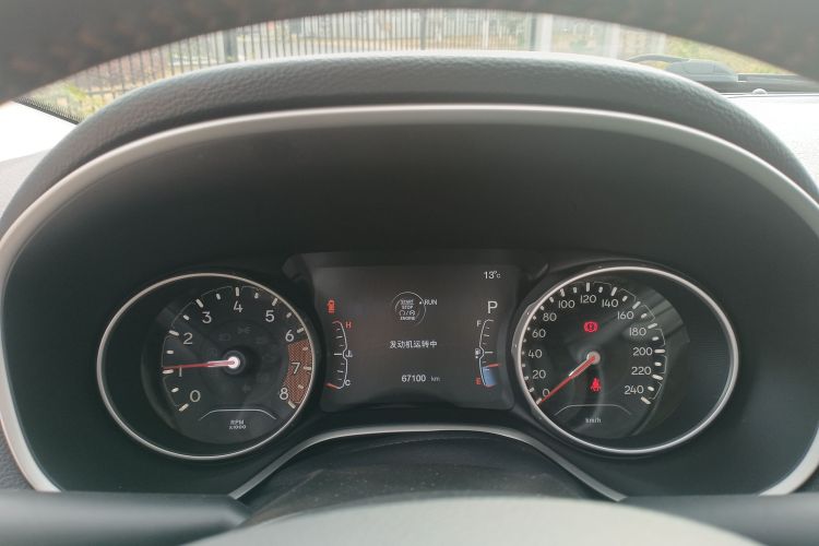 Jeep 指南者 2017款 200T 自动家享版中控内饰14