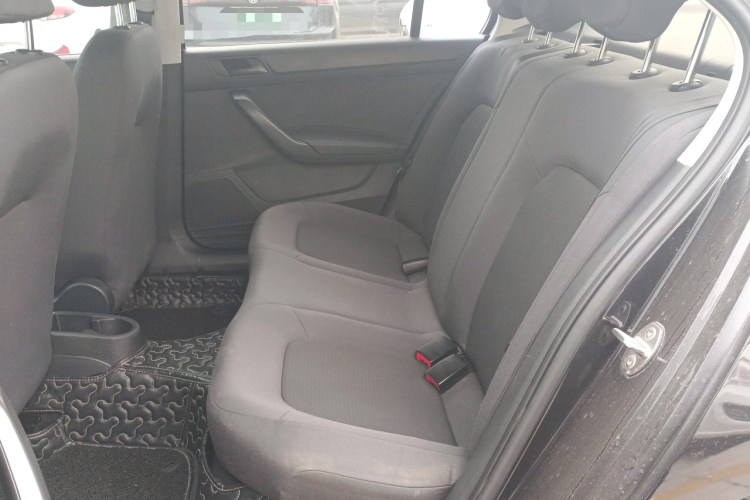 大众 桑塔纳 2015款 1.6L 自动风尚版中控内饰21