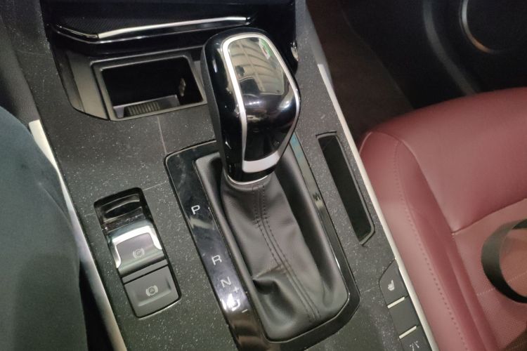 魏牌 VV7 2017款 2.0T 旗舰型局部细节18