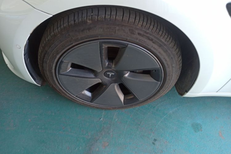 特斯拉 Model 3 2022款 后轮驱动版车身外观6001