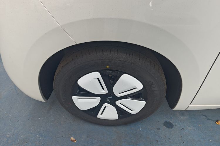 五菱汽车 宏光MINIEV 2025款 四门版 进阶款车身外观6007