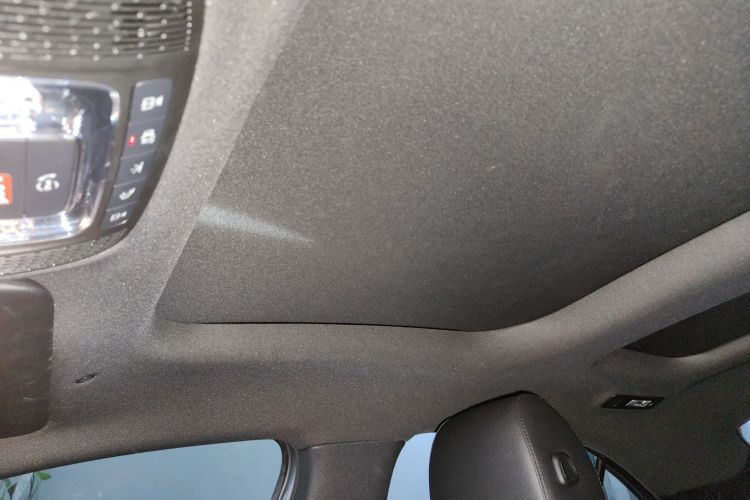 奔驰A级 2021款 A 200 L 运动轿车动感型局部细节22