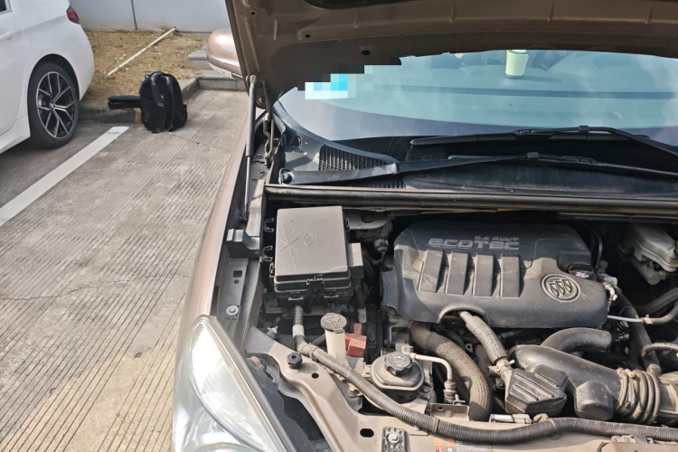 别克GL8 2014款 2.4L 行政版局部细节9006