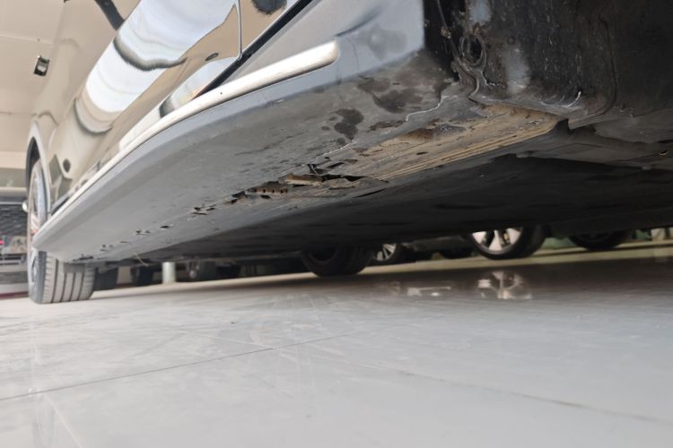 奔驰EQE SUV 2024款 350 4MATIC 先锋版局部细节9001