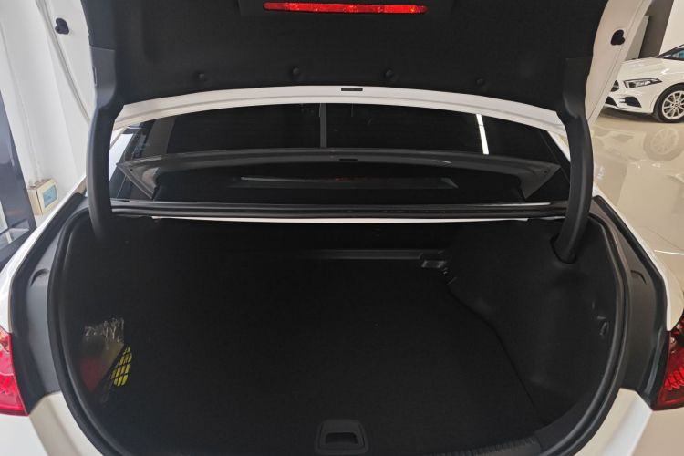 奔驰C级 2022款 改款 C 260 L 运动版局部细节23