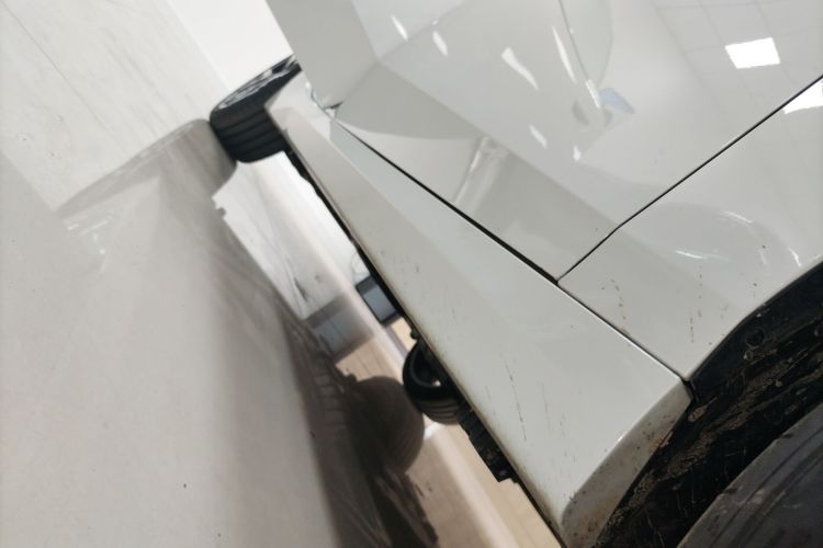 宝马2系 2025款 225L M运动曜夜套装局部细节9001