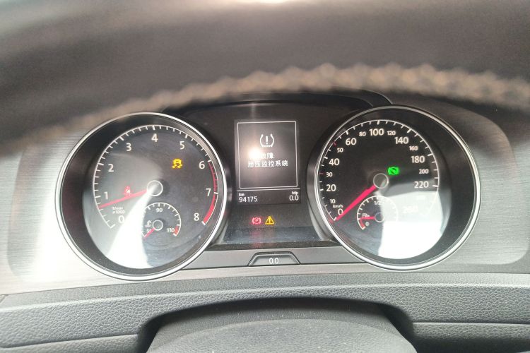 大众 高尔夫 2014款 1.4TSI 自动舒适型中控内饰14