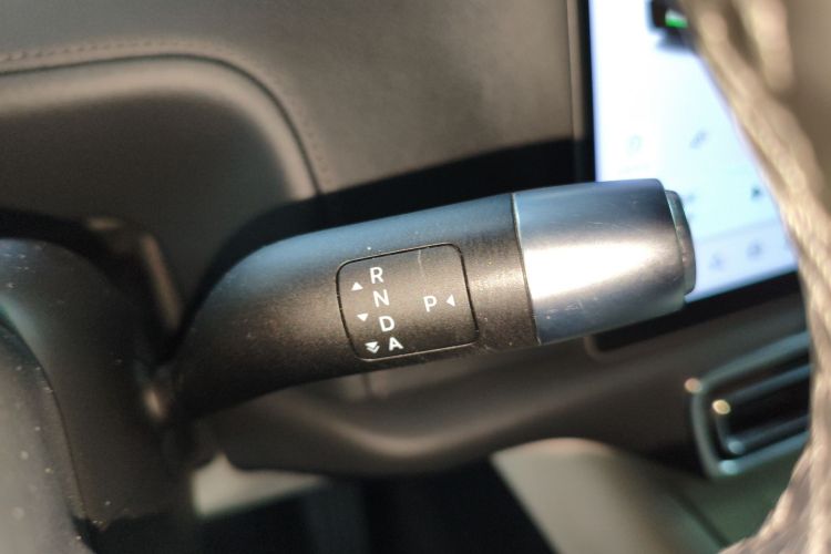 理想汽车 理想L9 2022款 Max中控内饰18