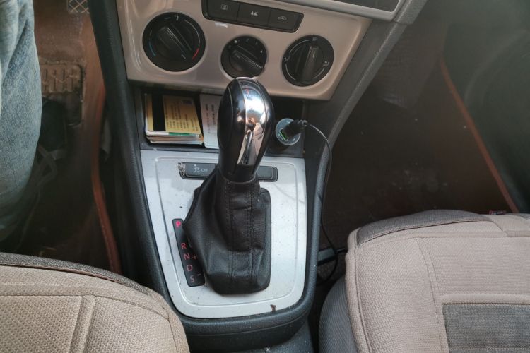 大众 朗逸 2013款 改款经典 1.6L 自动风尚版局部细节18