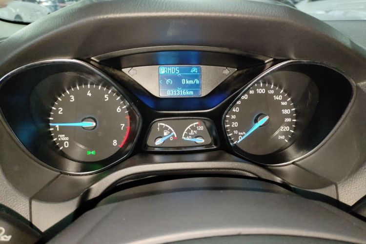 福特 福克斯 2020款 两厢经典 1.5L 自动风尚型中控内饰14